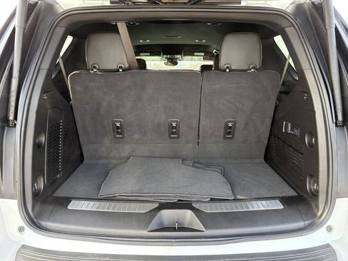 Used 2025 Chevrolet Tahoe RST w/ RST Performance Edition image 7