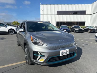 Used 2022 Kia Niro EX