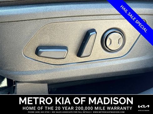 Used 2025 Kia Sorento EX FWD image 13