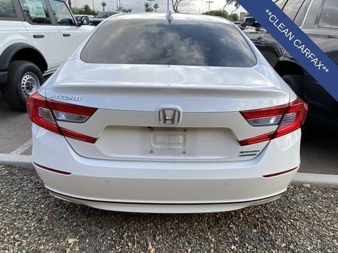 Used 2018 Honda Accord Touring image 3