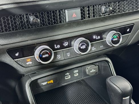 Certified 2024 Honda CR-V EX image 15