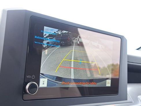 Certified 2025 Toyota Tacoma TRD Off-Road image 22