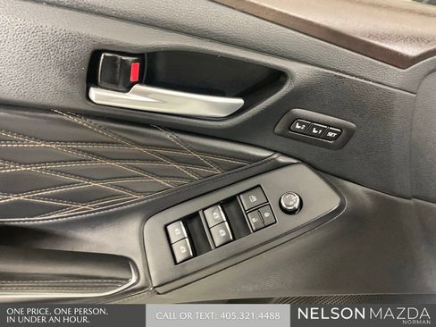 Used 2022 Toyota Avalon Limited w/ Advanced Safety Package FWD image 21