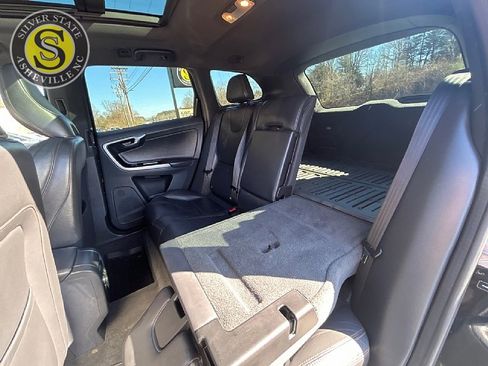Used 2015 Volvo XC60 T5 Platinum w/ Climate Package image 15