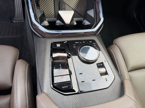 Certified 2025 BMW X3 xDrive30i w/ Premium Package image 23