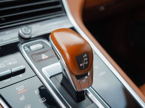 Used 2018 Porsche Panamera 4S image 14