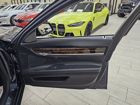 Used 2014 BMW 750Li image 42