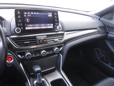 Used 2022 Honda Accord Sport image 17