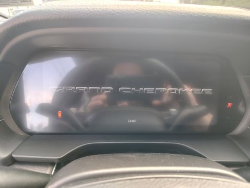 New 2026 Jeep Grand Cherokee L 4WD image 34