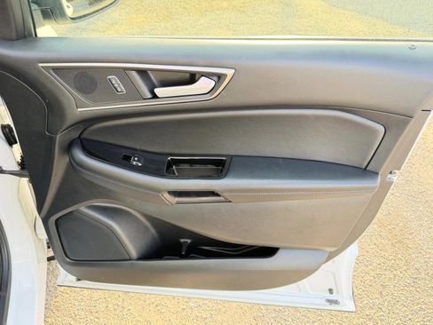 Used 2016 Ford Edge SEL w/ Equipment Group 201A AWD/4WD image 48