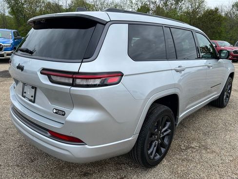 New 2026 Jeep Grand Cherokee L Limited AWD/4WD image 7