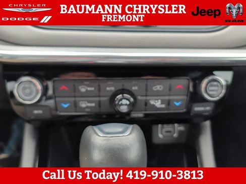 Used 2023 Jeep Compass Limited AWD/4WD image 27