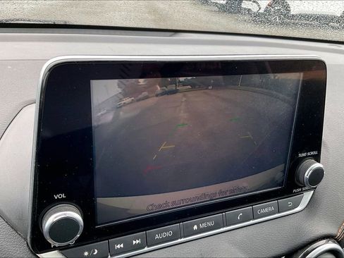 Used 2021 Nissan Sentra SR FWD image 21