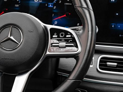 Used 2020 Mercedes-Benz GLS 450 4MATIC image 16