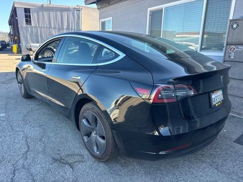 Used 2019 Tesla Model 3 RWD image 7