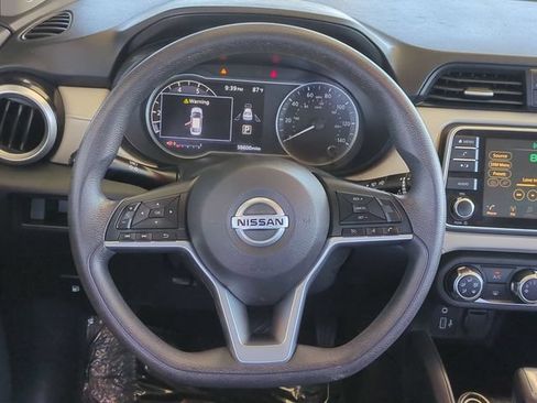 Used 2021 Nissan Versa SV FWD image 20