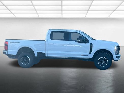 New 2026 Ford F250 Lariat w/ Tremor Off-Road Package AWD/4WD image 5
