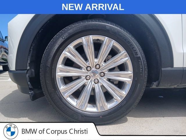 Used 2023 Ford Explorer King Ranch w/ Technology Package RWD image 5