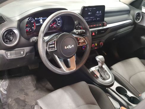 Used 2022 Kia Forte Sedan FWD image 12