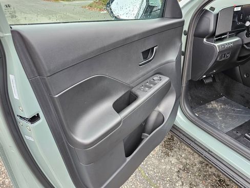 New 2026 Hyundai Kona SE image 17