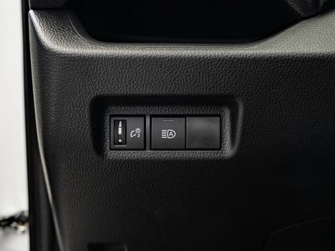 Used 2025 Toyota RAV4 LE AWD/4WD image 39