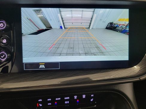 Used 2023 Buick Envision Essence AWD/4WD image 15