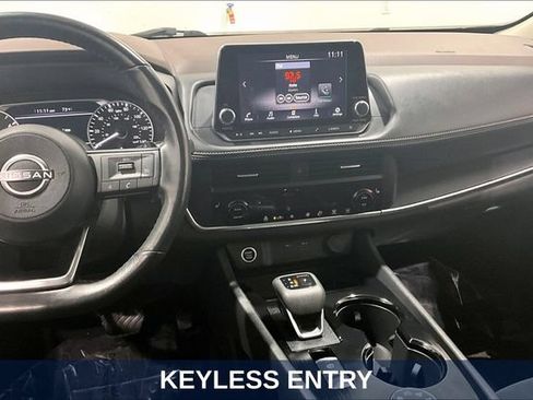 Used 2023 Nissan Rogue S AWD/4WD image 12