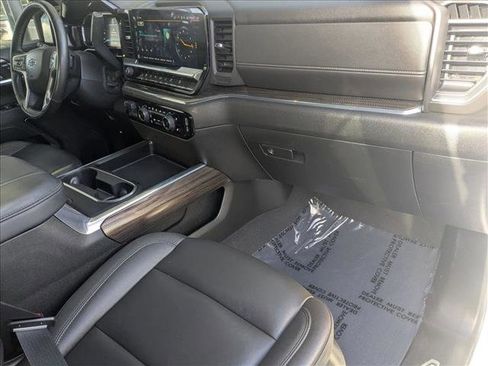 Used 2024 Chevrolet Silverado 2500 LT w/ Z71 Sport Edition image 24