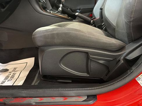 Used 2016 Ford Focus ST image 20
