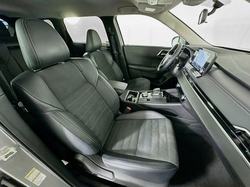 Used 2024 Mitsubishi Outlander SE image 31