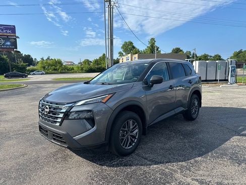 Used 2025 Nissan Rogue S FWD image 7
