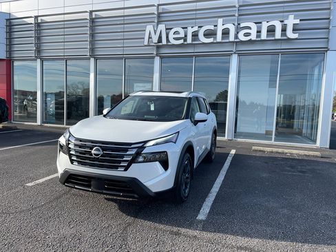 New 2026 Nissan Rogue SV image 5