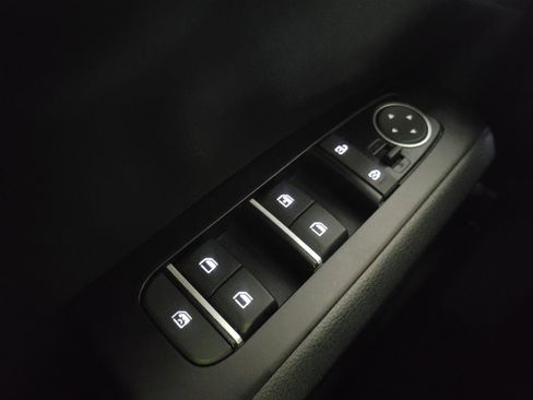 Used 2025 Kia Soul LX image 27