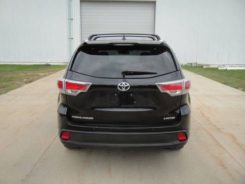 Used 2016 Toyota Highlander Limited FWD image 12