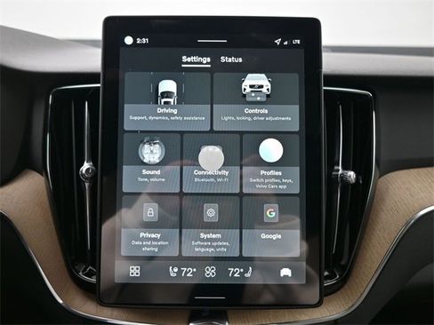 New 2026 Volvo XC60 B5 Core w/ Climate Package image 14