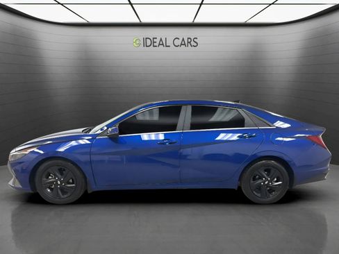 Used 2021 Hyundai Elantra SEL w/ Convenience + Premium Package FWD image 8