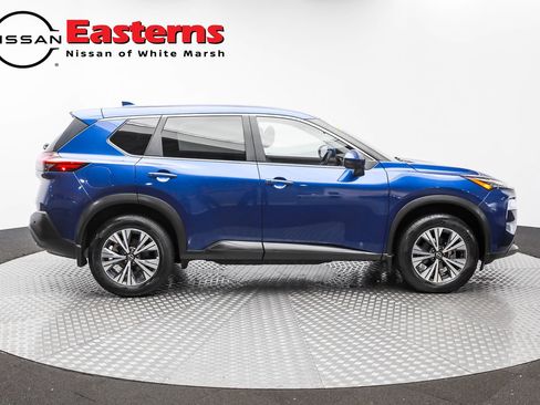 Used 2022 Nissan Rogue SV image 6