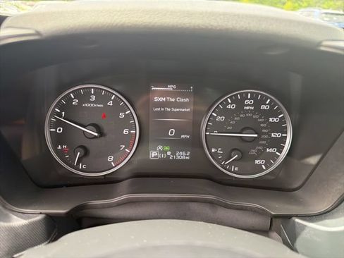Used 2025 Subaru Forester Touring AWD/4WD image 17