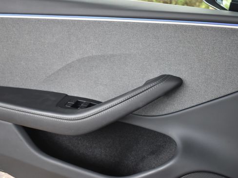 Used 2025 Tesla Model 3 RWD image 17