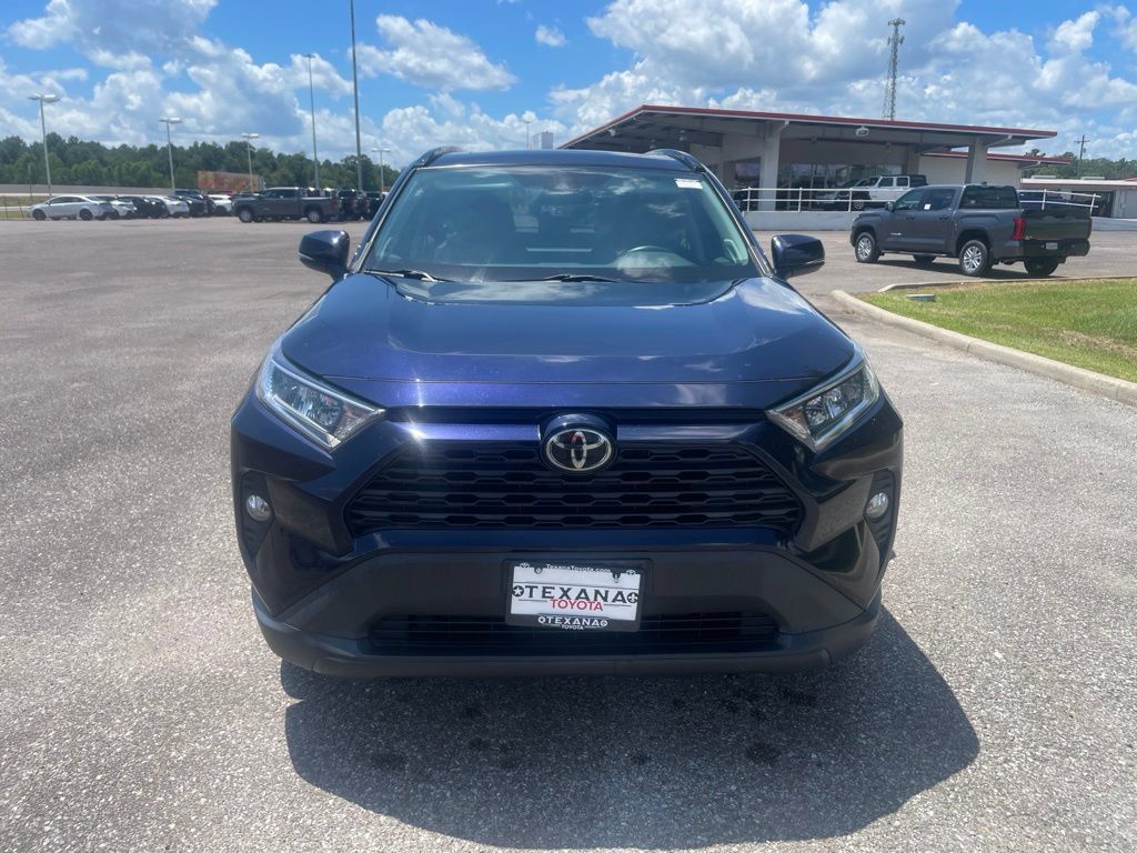 Used 2019 Toyota RAV4 XLE Premium FWD image 2