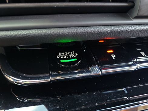 Used 2023 Lincoln Corsair Reserve w/ Jet Appearance Package image 31