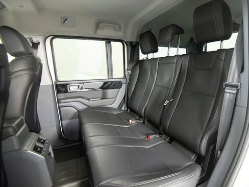 Used 2025 INEOS Grenadier Fieldmaster Edition AWD/4WD image 36