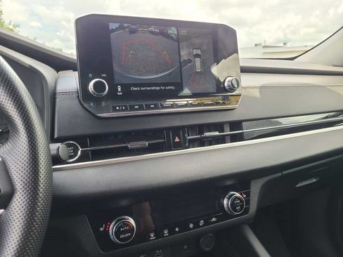 Used 2022 Mitsubishi Outlander SE FWD image 32