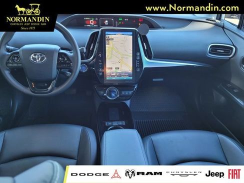Used 2022 Toyota Prius Prime XLE FWD image 6