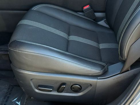 Used 2024 MAZDA CX-50 AWD 2.5 S w/ Preferred Package image 25