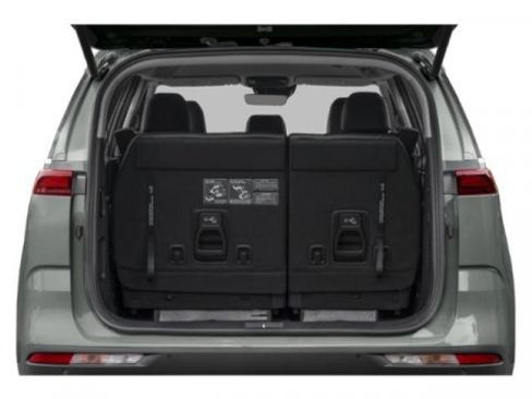Used 2024 Kia Carnival EX FWD image 14