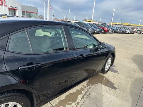 Used 2025 Toyota Camry LE image 8