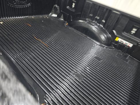 Used 2025 Ford F250 Platinum image 16