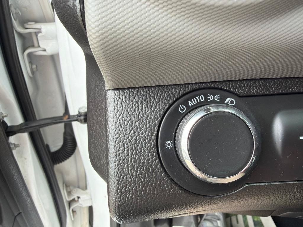Used 2017 Chevrolet Sonic LT FWD image 14