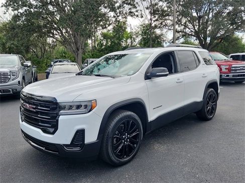 Certified 2023 GMC Acadia SLE w/ Driver Convenience Package image 2